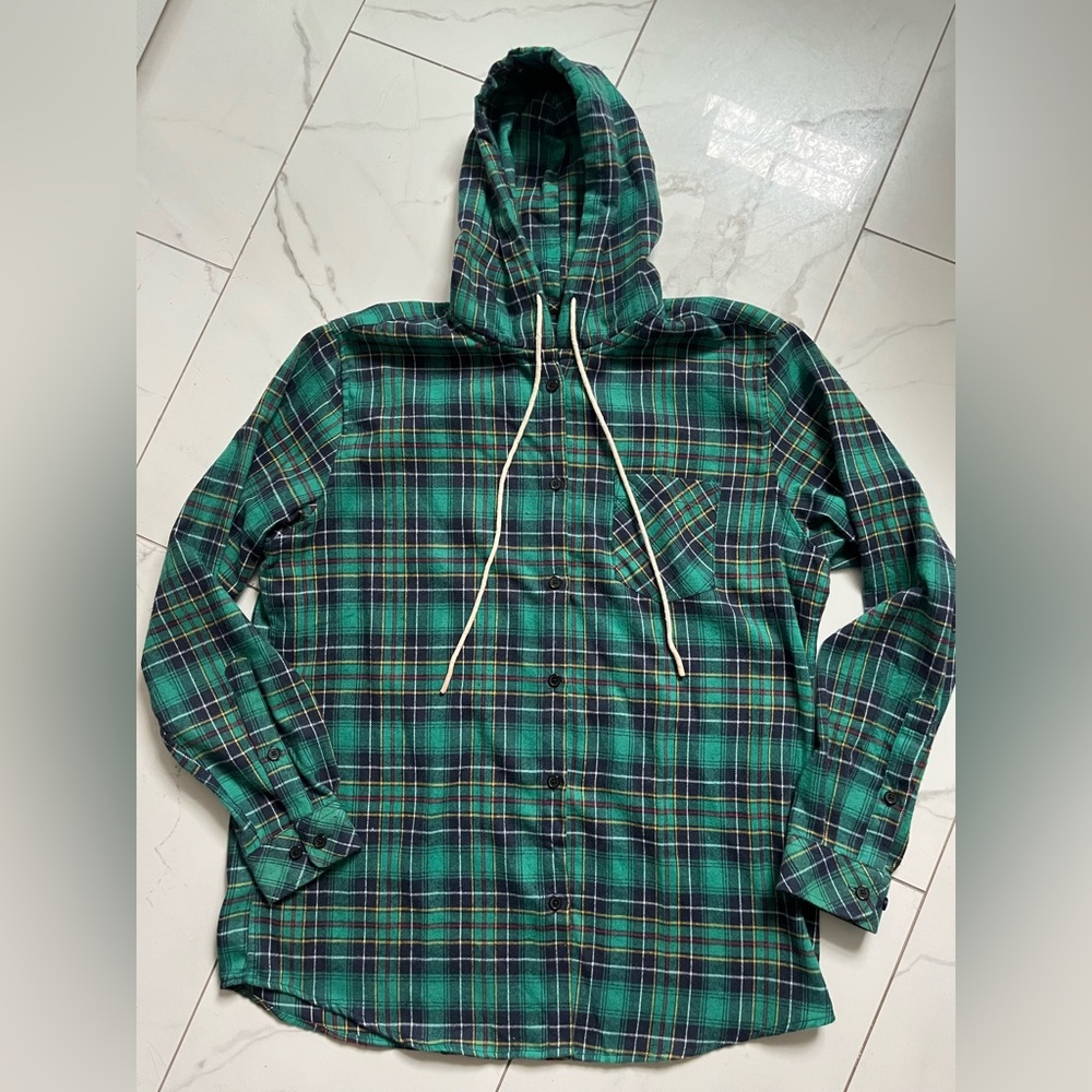 Women’s drawstring hooded flannel shirt. Do not know brand. XL